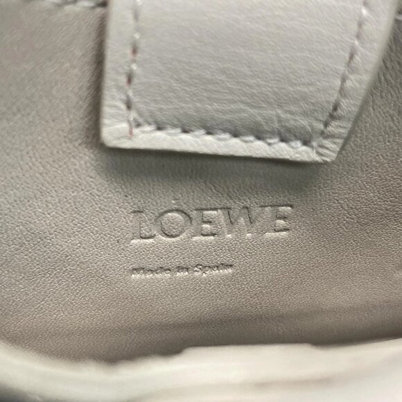 LOEWE - Gray Beige Leather Shoulder Bag - Picture 9 of 15